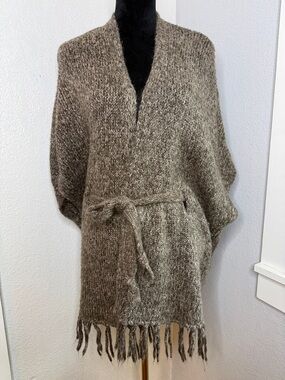 Nine West Belted Fringe Poncho knit Sweater XL Neutral Boho Coastal Grandma